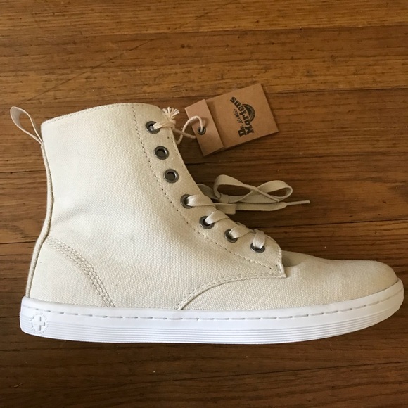 Dr. Martens Shoes - Dr Martens ‘Hackney’ canvas size 8